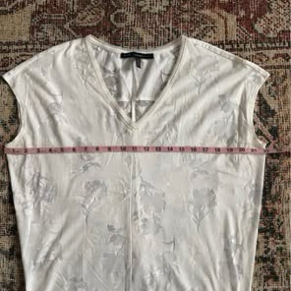 White House black market white floral top, Women’s Small - Picture 5 of 6